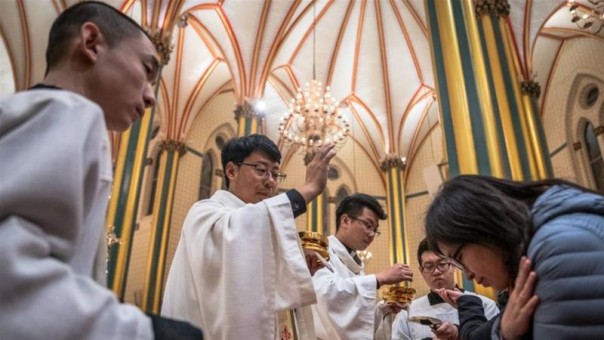 Vatikan dan China Bersiap Untuk Memperbarui Kesepakatan Bersejarah, Bikin Amerika Jadi Uring-Uringan