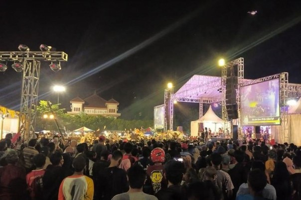 Wakil Ketua DPRD Tegal Menyelenggarakan Konser Dangdut Untuk Acara Pernikahan, Melanggar Protokol Selama Virus Corona