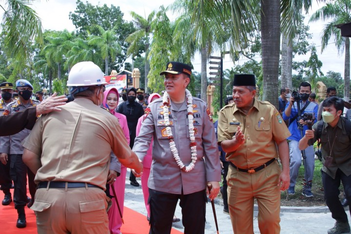 Kapolda Riau Irjen Pol M Iqbal tiba di Siak