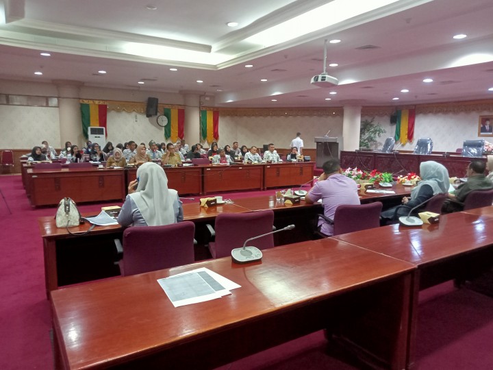 Temui DPRD Riau, BKH PGRI Dikmen Minta Diangkat Jadi ASN Tanpa Test
