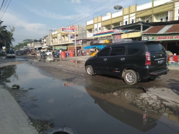 Kondisi Jalan Suka Karya Pekanbaru 