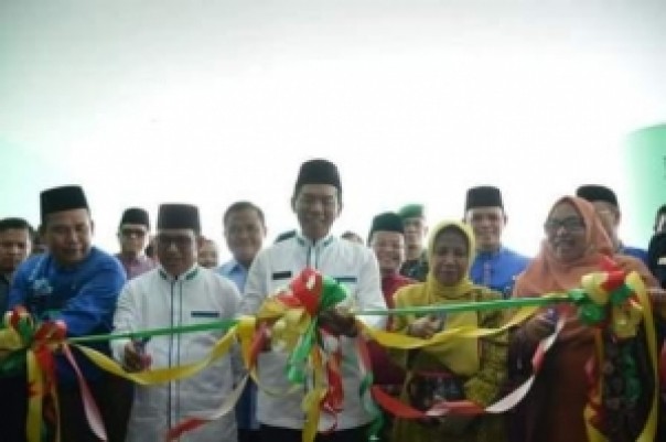 Saat peresmian awal RSD Madani, terlihat antusias masyarakat dengan dioperasikannya rumah sakit ini. Pejabat Pemerintah Kota Pekanbaru juga tampak hadir dalam acara ini.