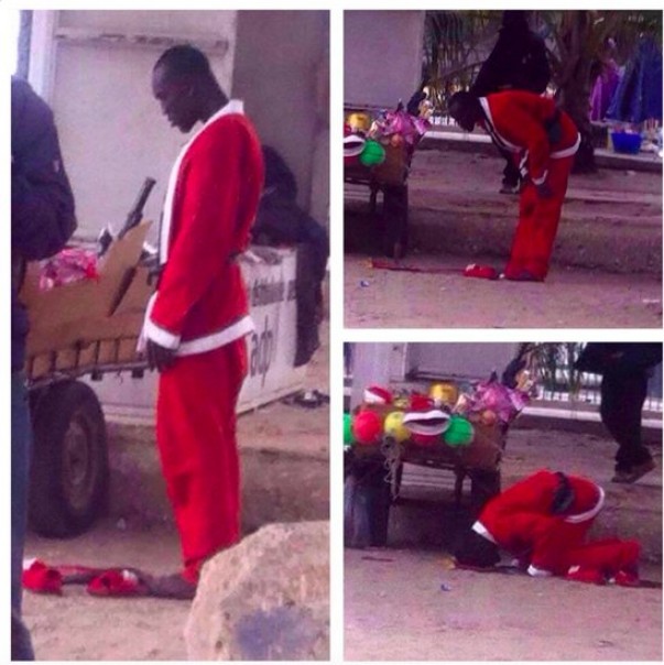Santa Claus Solat di Pinggir Jalan (Foto: Twitter)