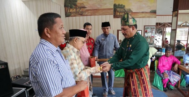 H Said Syarifuddin SE MP MSn menghadiri acara Pelepasan Purna Tugas Staf Ahli Bupati Inhil/rgo