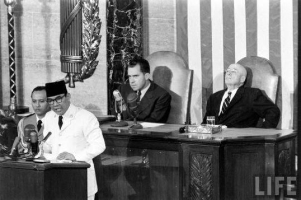 Presiden RI Soekarno berpidato (foto/int) 