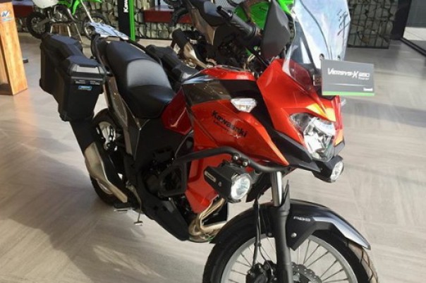 Kawasaki Versys X250 telah hadir di Kawasaki Greentech Plaza Pekanbaru/int