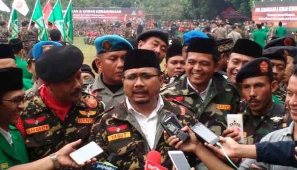 Ketum GP Ansor Riau, Yaqut Cholil diwawancarai (foto/int) 