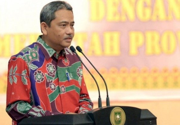 Sekdaprov Riau, Ahmad Hijazi