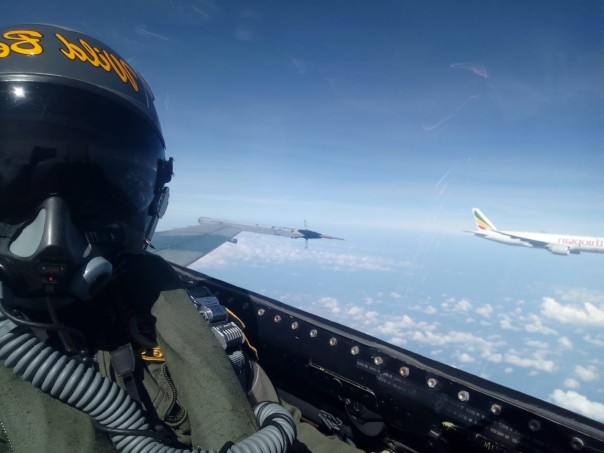 Jet F16 turunkan Paksa pesawat Ethiopia yang melintasi wilayah Indonesia tanpa izin  