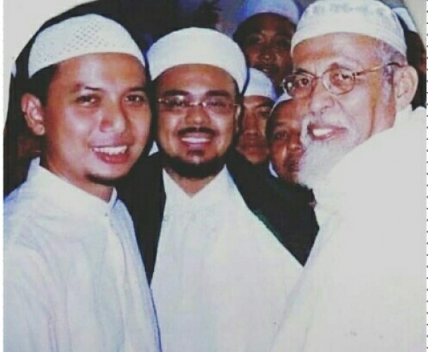 Foto Jadul Abu Bakar Baasyir bersama HRS dan Ustaz Arifin Ilham (foto/instagram) 