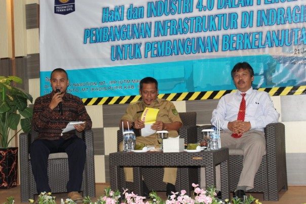 Seminar Haki dan Industri 4.0 dalam Percepatan Pembangunan Infrastruktur di Indragiri Hilir /rgo
