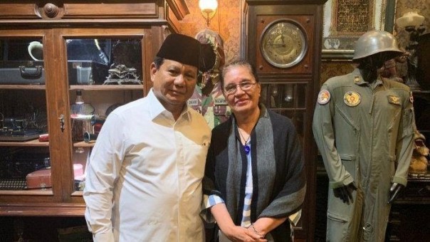 Prabowo bersama Ibunda Ahmad Dhani Joyce Theresia Pamela Kohler. Foto: int 