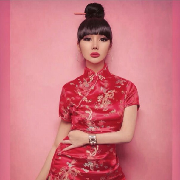 Lucinta Luna pakai pakaian khas wanita Tionghoa nghoa (foto/instagram) 