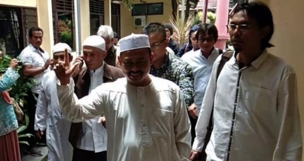 Ustaz Slamet Maarif saat menjalani pemeriksaan di Mapolres Surakarta, baru-baru ini. Foto: int 