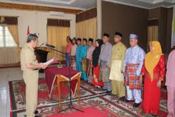 Pengukuhan Forum Komite SMA, SMK dan SLB Kabupaten periode 2019-2022, Selasa (12/02/2019)/lin