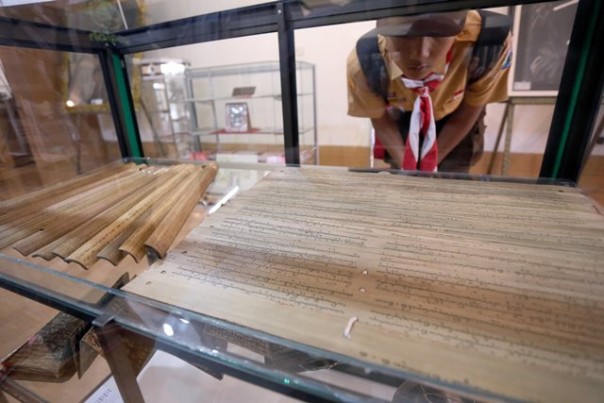 Naskah kuno yang dipajang di museum. Foto: int/ilustrasi 