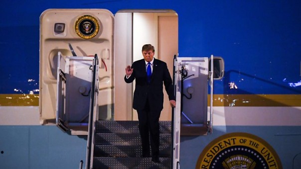  Donald Trump tiba di Hanoi