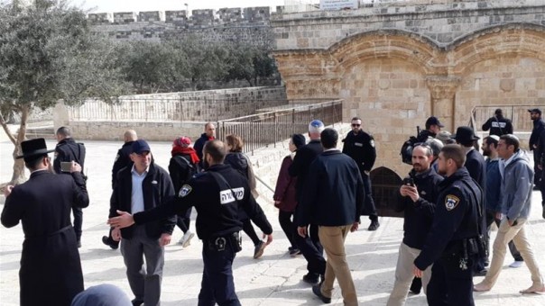  Menteri Pertanian Israel Paksa Masuk ke Dalam Masjid Al Aqsa