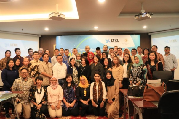 Foto bersama Forum Lingkar Temu Kabupaten Lestari (LTKL)/lin