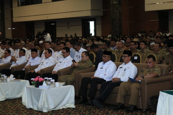 Asisten Pemerintahan Setda Siak menghadiri  peresmian Mal Pelayanan publik Kota Pekanbaru./lin
