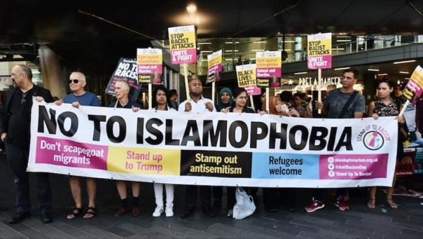 aksi anti Islamophobia di Inggris