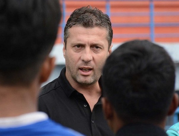 Pelatih Persib Bandung Miljan Radovic 