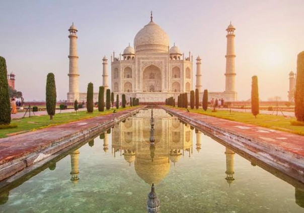 Taj Mahal menjadi salah satu lokasi yang menyimpan misteri di India
