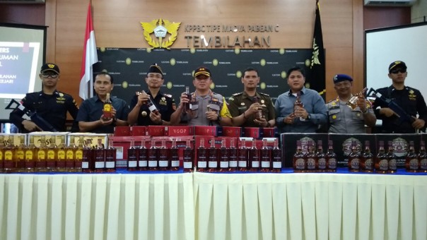 KPPBC) Tipe Madya Pabean C Tembilahan mengamankan 497 karton minuman keras impor tanpa cukai/rgo
