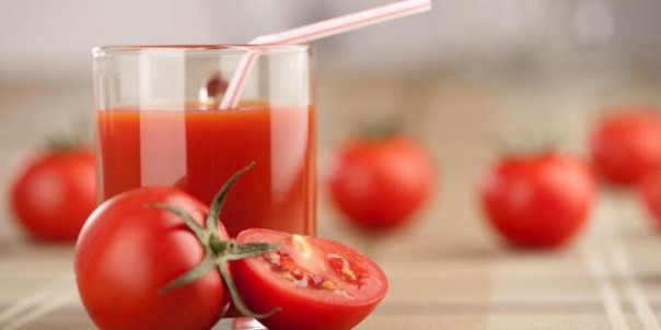 ilustrasi jus tomat