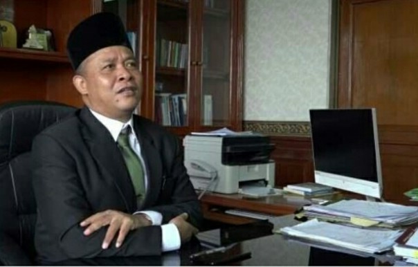 Rektor UIN Suska Riau, Akhmad Mujahidin (foto/int) 
