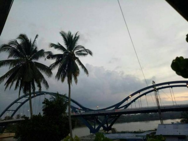 Jembatan Waterfront City di Bangkinang, Kabupaten Kampar. Foto: int 