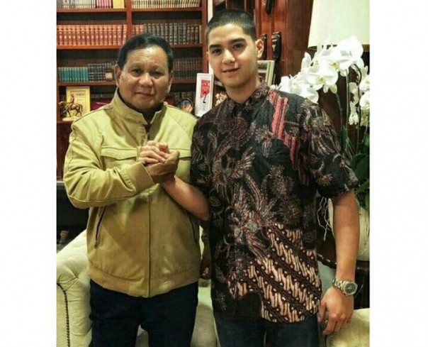 Al salam komando dengan Prabowo Subianto (foto/instagram) 