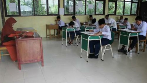 1.420 pelajar kelas IX, Madrasah Tsanawiyah (MTS) se-Kabupaten Siak ikuti Ujian Akhir Madrasah Bertaraf Nasional /lin