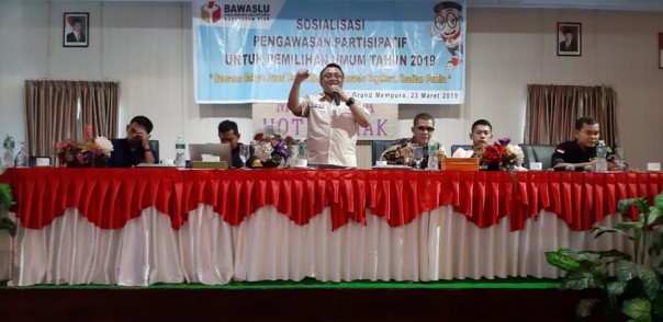 Sosialisasi pengawasan partisipasi pemilu 2019 bersama lurah dan kepala Desa se Kabupaten Siak/lin