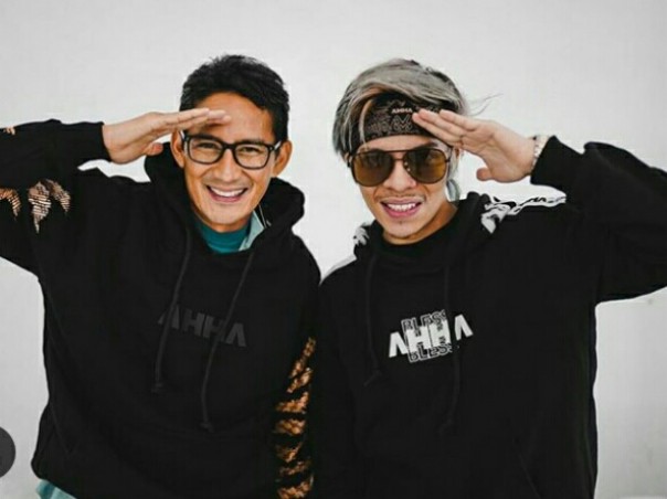 Sandiaga Uno bersama youtuber sukses Atta Halilintar (foto/instagram)