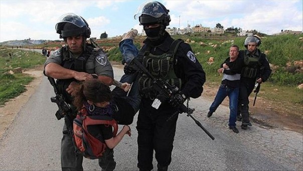 Ilustrasi, tentara Israel menangkap warga Palestina. Foto: int 