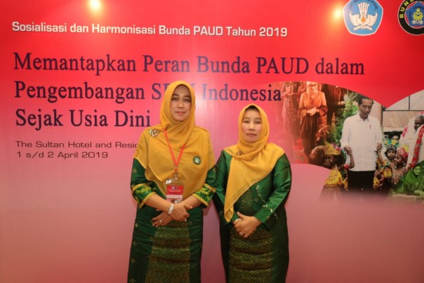 Hj Rasidah Alfedri mengikuti acara Sosialisasi dan Harmonisasi Bunda PAUD di Hotel Sultan Jakarta/lin