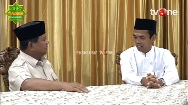 Momen ketika Ustaz Abdul Somad bertemu capres nomor urut 02, Prabowo Subianto (foto: screenshot dari Taffaquh video)