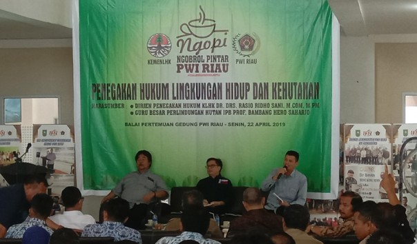 Ngopi (Ngobrol Pintar) PWI Riau bersama Kemen LHK