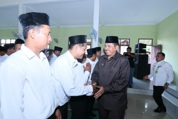 Bupati Siak Alfedri melantik anggota Badan Permusyawaratan Kampung (Bapekam) di 11 Kampung se-Kecamatan Dayun /lin