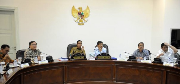 Jokowi memimpin rapat terbatas/ilustrasi