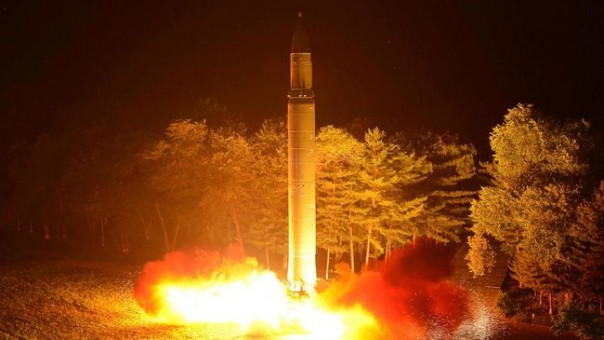 Ilustrasi peluncuran rudal balistik. (Foto: KCNA via Reuters)