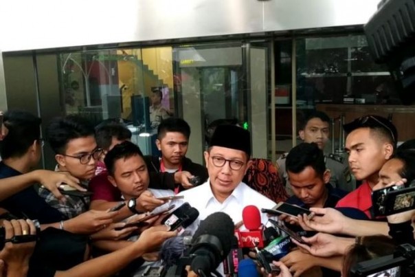 Menteri Agama Lukman Hakim Saifuddin saat sampai di Gedung KPK. Foto: int 