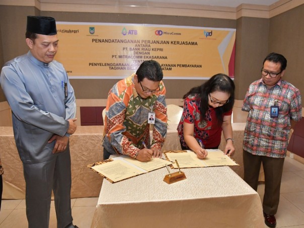 MoU Bank Riau Kepri tentang Penyelenggaraan Switching dan Aggregator Layanan Pembayaran Tagihan Biller PAM ATB Batam