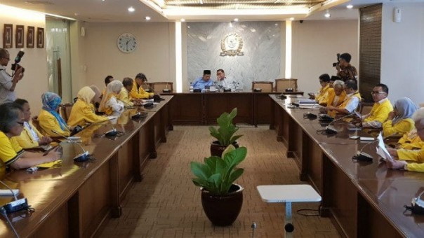 Susana pertemuan IKN UI dengan pimpinan DPR di Kompleks Senayan. Foto: int 