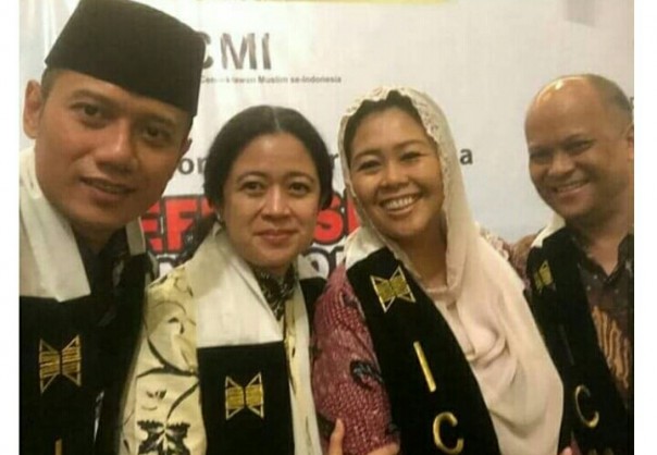 AHY berkumpul bersama Puan Maharani, Yenny Wahid dan Ilham Habibie (foto/instagram)
