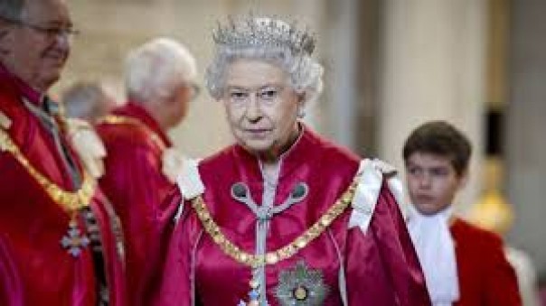Ratu Elizabeth II/int