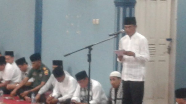  Bupati Kuansing H. Mursini, saat menghadiri Safari Ramadhan di Masjid Al-Ikhwan Lubuk Ambacang/zar  