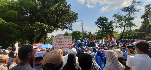 Aksi tolak pemilu curang di kantor DPRD Riau