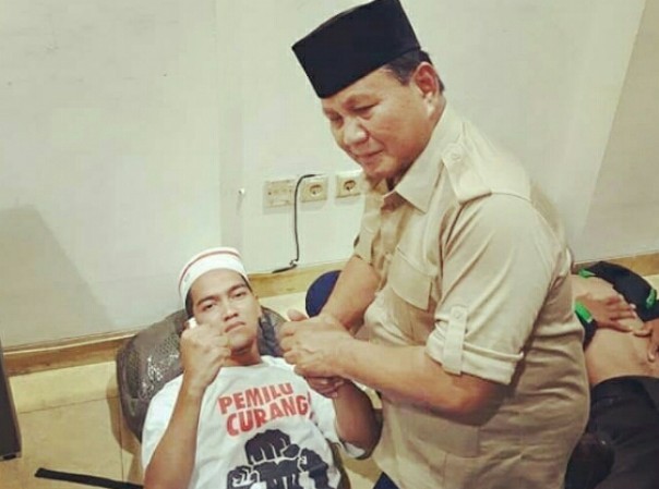 Prabowo Subianto jenguk korban kerusuhan 22 Mei